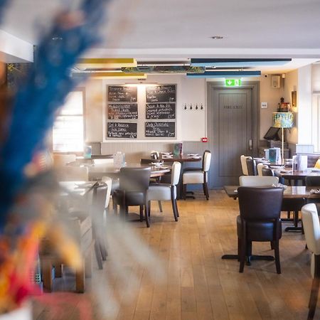 ホテル The Oyster Smack Burnham-on-Crouch エクステリア 写真