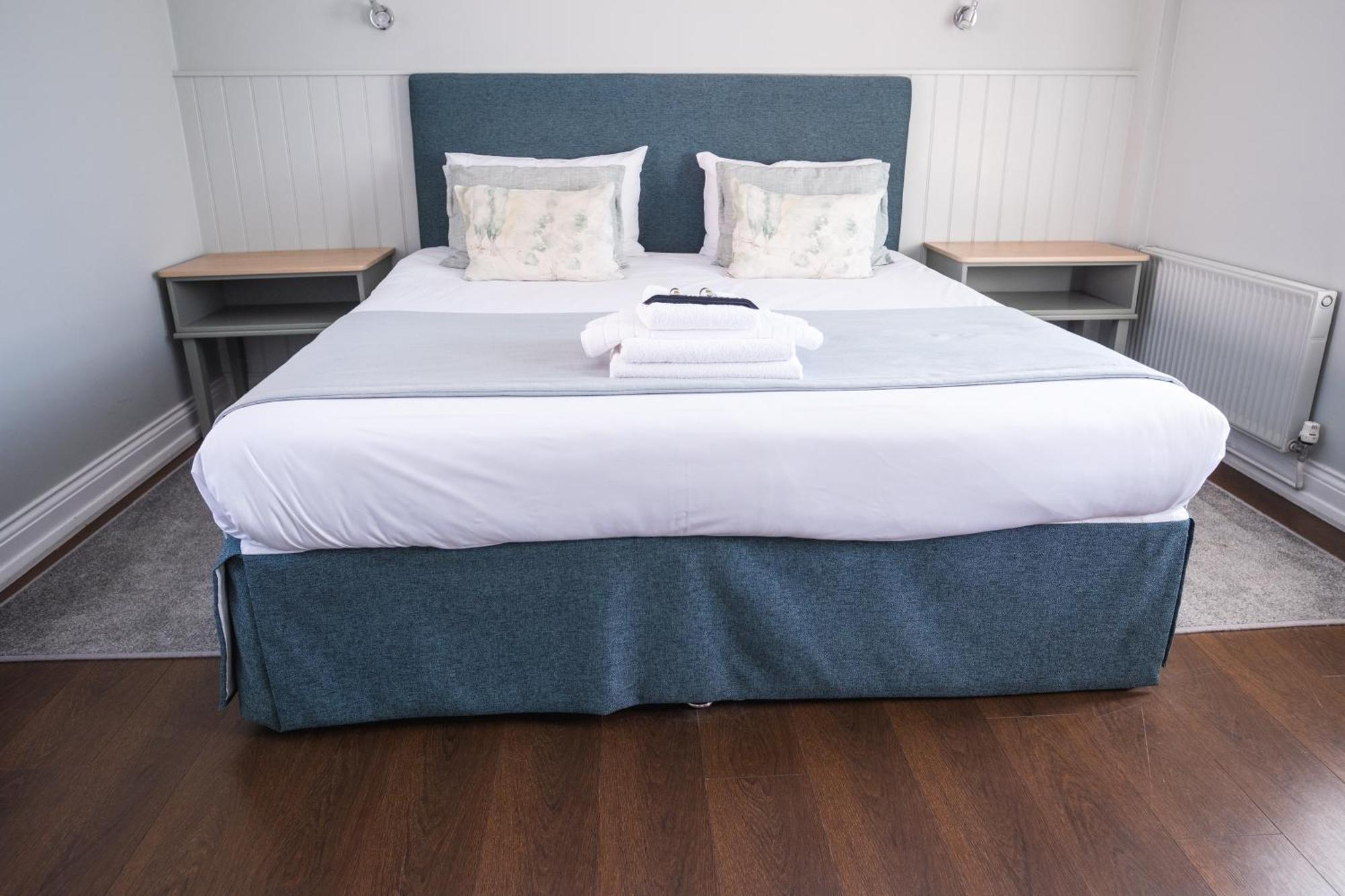 ホテル The Oyster Smack Burnham-on-Crouch エクステリア 写真